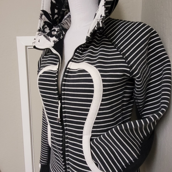 Lululemon Scuba Hoodie Jacket in Parallel Stripe Brisk Bloom Size 6 - Picture 3 of 16